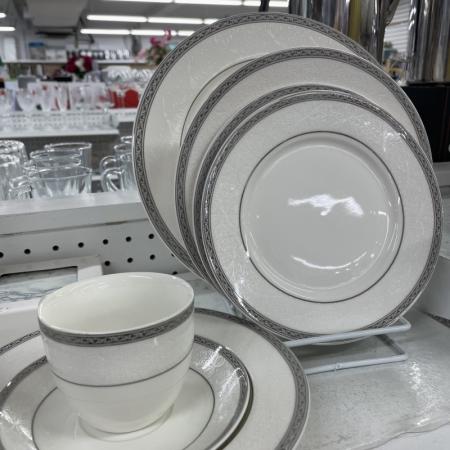 20PC DINNERWARE SET - SILVER