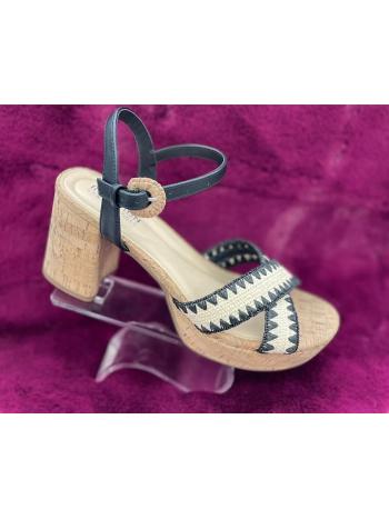 SANDAL
