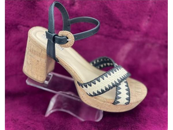 SANDALE